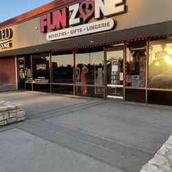 Fun Zone Gifts & Video - Terrible store