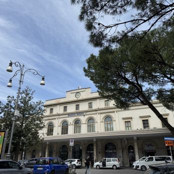 Stazione Salerno - Front entrance - Train Stations Near Me - Salerno, SA