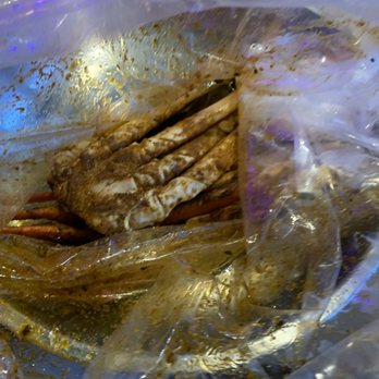 Baltimore Seafood - 1lb of snow crab legs with mild sauce and Cajun and garlic butter - Seafood Near Me - Baltimore, Maryland