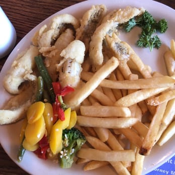 H & H Bakery & Restaurant - The disappointing Perch Dinner. Not impressed. - Bakeries Near Me - Pinconning, Michigan