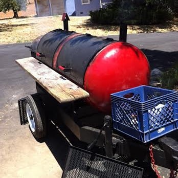 The Red Apple - Don't forget to try the tri-tip! - Bakeries Near Me - Murphys, California