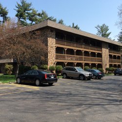 River Glen Apartments - Plenty of parking