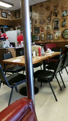 Ma & Pa's Kettle Restaurant by null