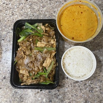 Fire Tiger Thai Food - Pad See Ew - Thai Near Me - Whittier, California