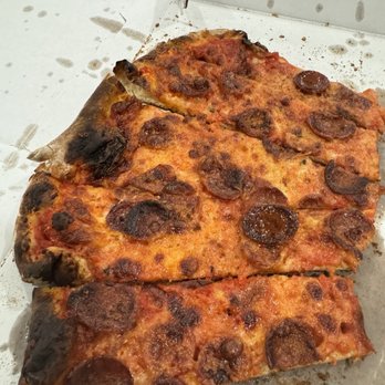 Tomatoes APIZZA - Pizza Near Me - Birmingham, Michigan