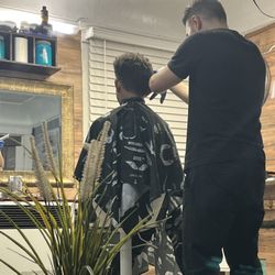 Fino's Barber Shop