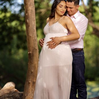 ImagePursuit - Beautiful family. Maternity shoot. - Session Photography Near Me ImagePursuit - Beautiful family. Maternity shoot. - Session Photography Near Me