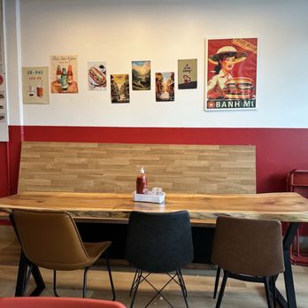 The Hanoi Corner - charming cafe with communal tables - Vietnamese Near Me - Vancouver, British Columbia The Hanoi Corner - charming cafe with communal tables - Vietnamese Near Me - Vancouver, British Columbia
