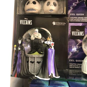 Market Street Gallery - Disney Halloween collectibles - Jewelry Near Me - Celebration, Florida