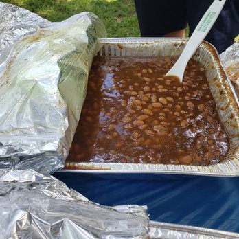 Henry's Smokehouse - Tray of baked beans - Barbeque Near Me - Greenville, South Carolina