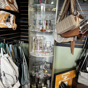 Coco's Closet - Women's Clothing Near Me - Hickory, North Carolina
