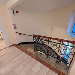 Mondial Appartement Hotel - Stairwell