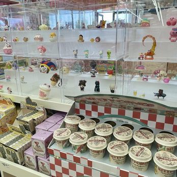Miniso - Blind boxes - Souvenir Shops Near Me - Temple City, California