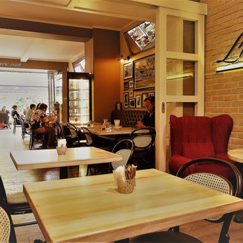 Cafe Oliver - Interior - Coffee & Tea Near Me - Poděbrady, ST