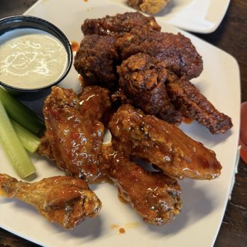 Canvas Artistry - Nashville Hot Wings - Tacos Near Me - Albuquerque, New Mexico