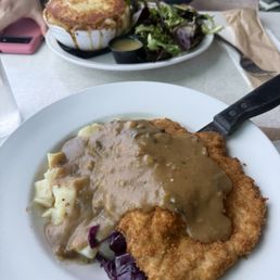 Jaeger schnitzel, and shepherds pie (back) Jaeger schnitzel, and shepherds pie (back)