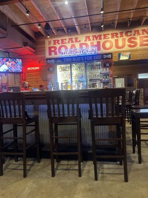 Logan's Roadhouse by null