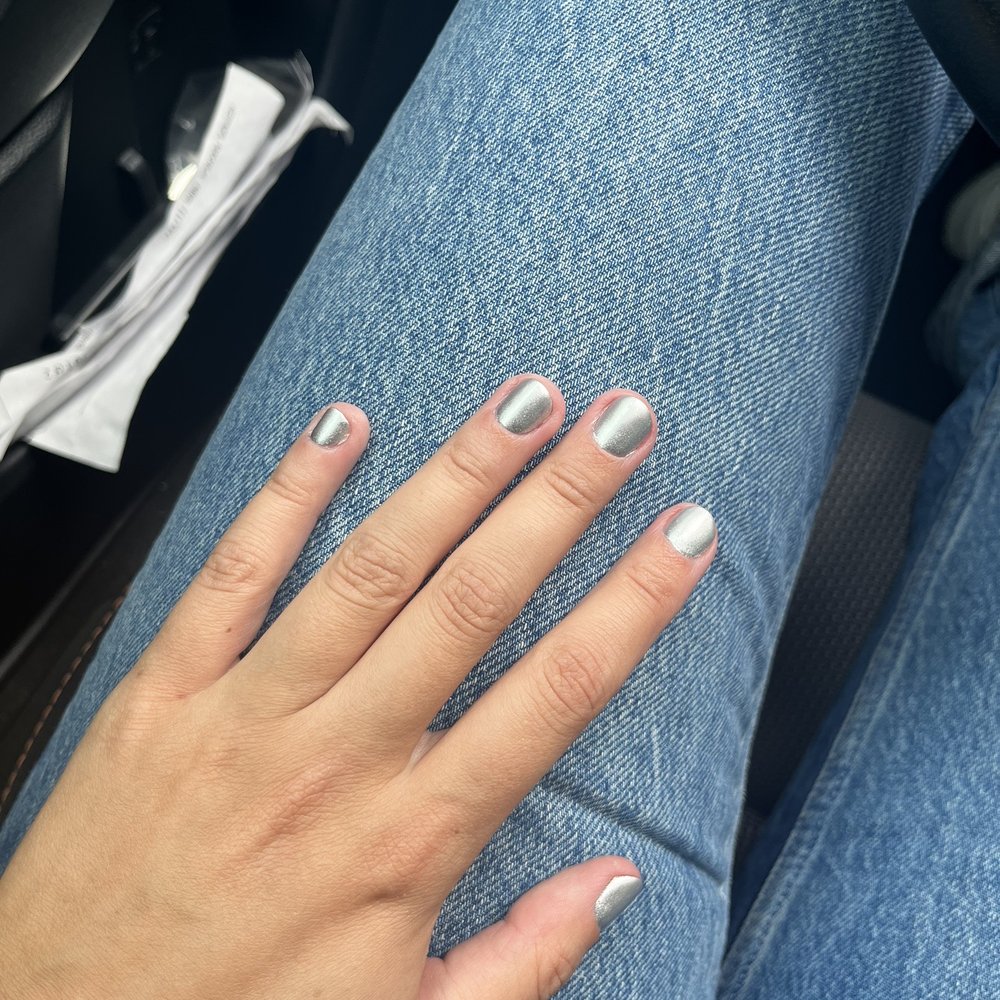 Glos + Glow - Chrome nails by Cici - Nail Salons Near Me - Austin, Texas Glos + Glow - Chrome nails by Cici - Nail Salons Near Me - Austin, Texas