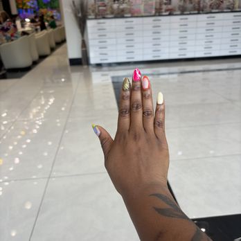 Arbor Nail Bar - Nail Salons Near Me - Austin, Texas Arbor Nail Bar - Nail Salons Near Me - Austin, Texas