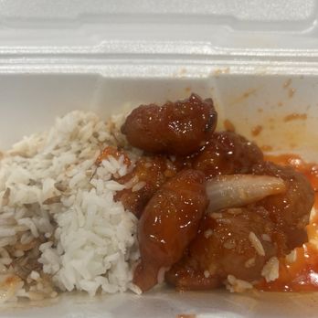 Tam's - Sweet and Sour Chicken with white rice - Chinese Near Me - Phoenix, Arizona Tam's - Sweet and Sour Chicken with white rice - Chinese Near Me - Phoenix, Arizona