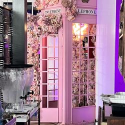 A Love Story Winery & Bistro - Telephone booth