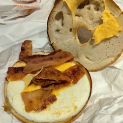 Dunkin' - Bacon egg cheese bagel