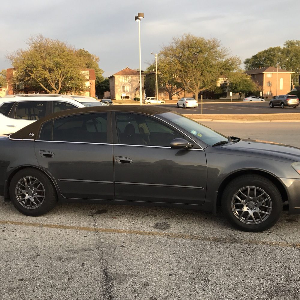 Chicago Window Tint - '05 Nissan Altima - 38% all around. - Car Window Tinting Near Me - Justice, Illinois Chicago Window Tint - '05 Nissan Altima - 38% all around. - Car Window Tinting Near Me - Justice, Illinois