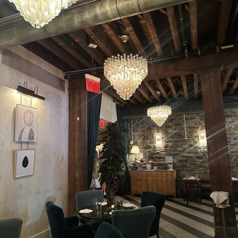Cecconi's Dumbo - Inside - Italian Near Me - Brooklyn, New York Cecconi's Dumbo - Inside - Italian Near Me - Brooklyn, New York