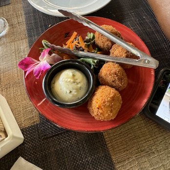 Lagar Restaurant - Appetizer - Portuguese Near Me - Union, New Jersey Lagar Restaurant - Appetizer - Portuguese Near Me - Union, New Jersey
