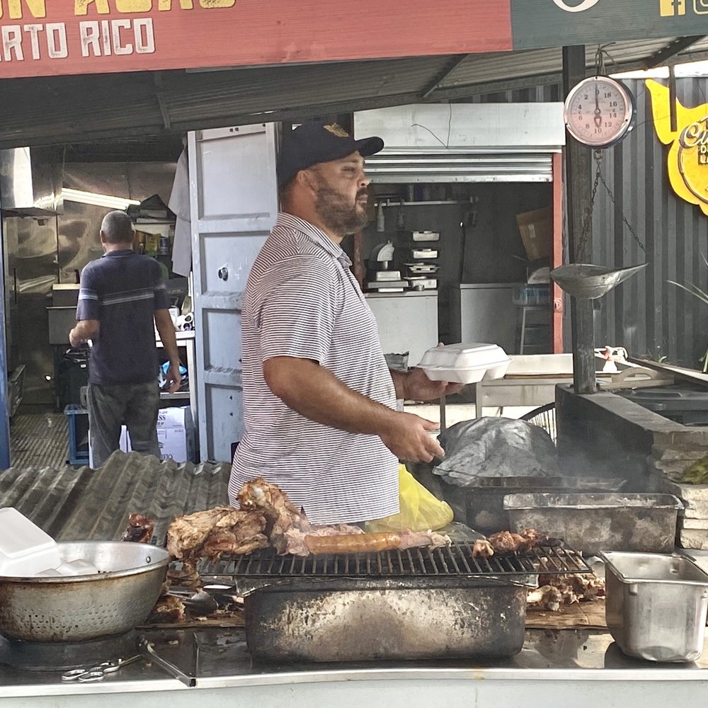 El Cuerito de la 15 - Grilling away - Puerto Rican Near Me - San Juan, Puerto Rico