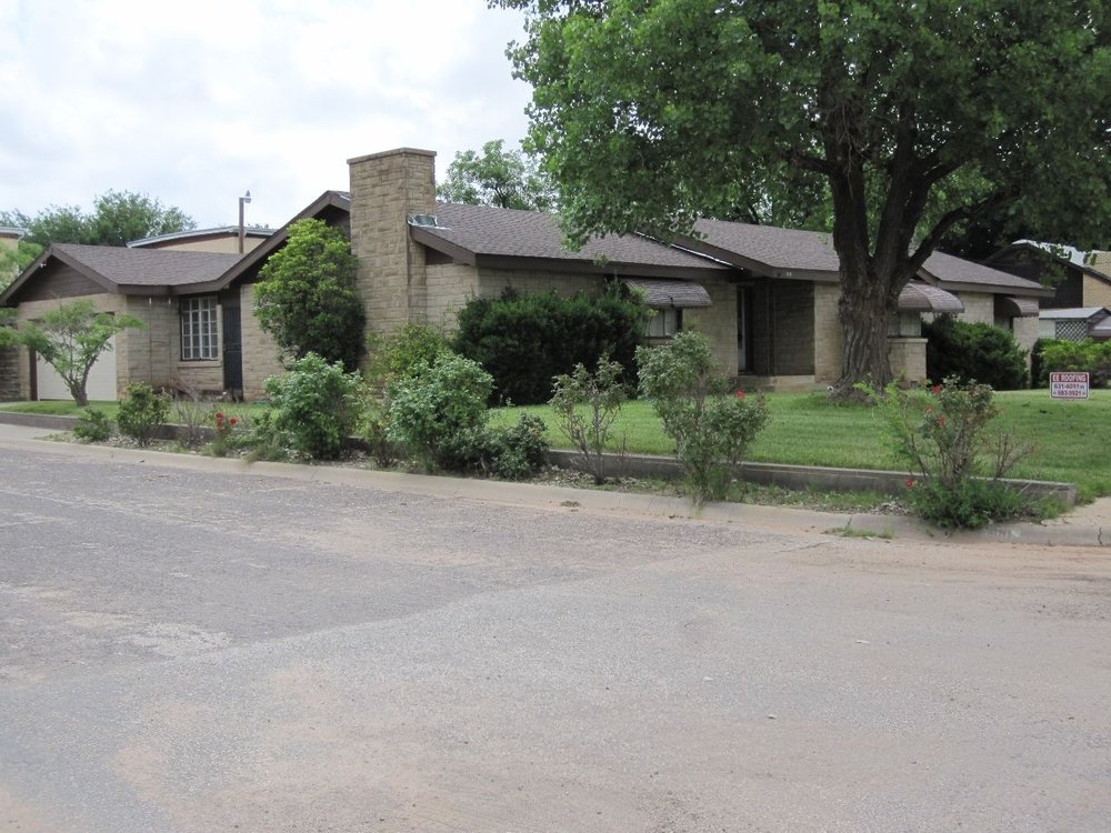 Slide of E E Roofing