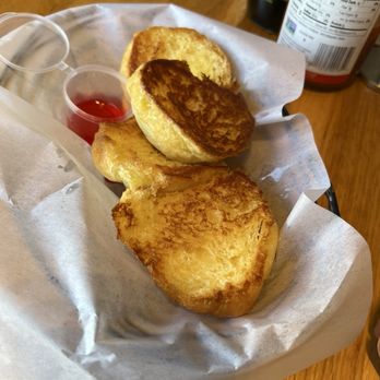 Liliha Bakery - Appetizer Bread - Breakfast & Brunch Near Me - Honolulu, Hawaii