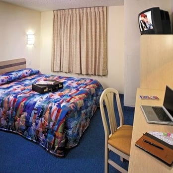 Motel 6 - Hotels Near Me - Simi Valley, California