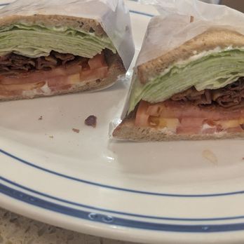 Stop 20 Diner - BLT - Diners Near Me - Elmont, New York