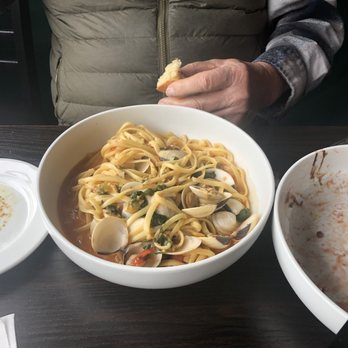 Olivio's Trattoria - Linguini & Clams Dinner - Italian Near Me - Simi Valley, California Olivio's Trattoria - Linguini & Clams Dinner - Italian Near Me - Simi Valley, California