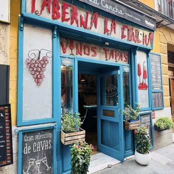 Taberna La Concha - Tapas Bars Near Me - Madrid, M