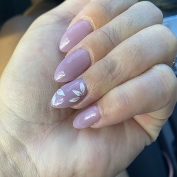 T&T Perfect Nails - Dipped nails hand drawn flower - Nail Salons Near Me - Waipahu, Hawaii