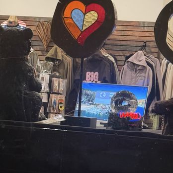 Mountain Gifts - Souvenir Shops Near Me - Big Bear Lake, California