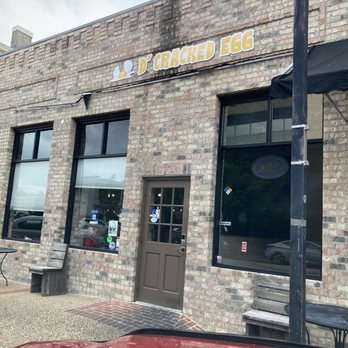 D'Cracked Egg - Outside of business - Breakfast & Brunch Near Me - Tupelo, Mississippi