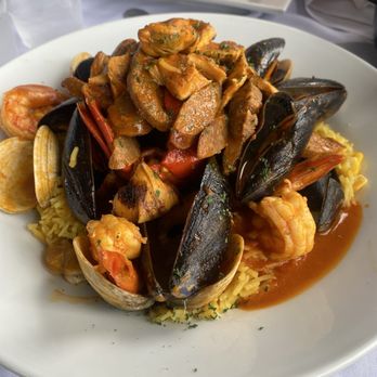 Catcher's Fish House - Paw - Seafood Near Me - Freeport, New York