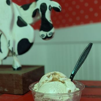 Gilly's Creamery - Caramel espresso ice cream - Ice Cream & Frozen Yogurt Near Me - Virginia Beach, Virginia Gilly's Creamery - Caramel espresso ice cream - Ice Cream & Frozen Yogurt Near Me - Virginia Beach, Virginia