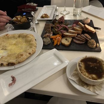 L’ALBATROS - Updated December 2024 - 995 Photos & 984 Reviews - 11401 ...