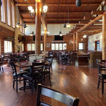 Noli’s Vite - Plenty of seating and roomy space. - Italian Near Me - Cibolo, Texas