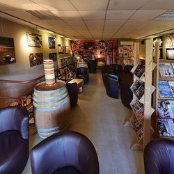 L'Esprit des Vins La Brède - Salle au premier étage qui est privatisable
