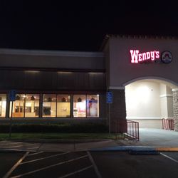 Wendy's - Storefrint