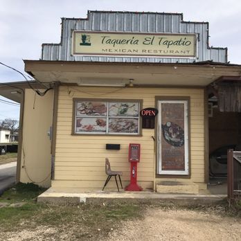 Julio’s Mexican Restaurant  - Don't let the curb appeal of this tiny place scare you.  Great food at a great price in the middle of no where. - Mexican Near Me - Riesel, Texas