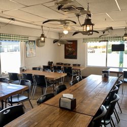 Knock Kneed Lobster - Interior