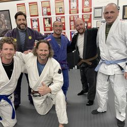 Vandry Brazilian Jiu Jitsu - We focus on building a good community of students who mentor new students and help each other grow.