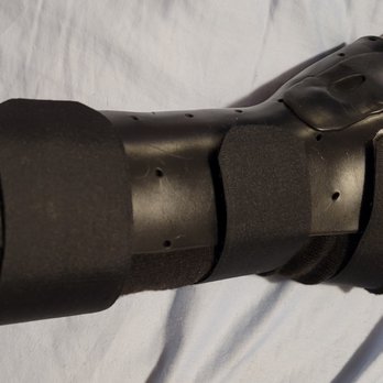 Hand Rehabilitation Specialists - Thanks Adrienne for the great splint! - Physical Therapy Near Me - Thousand Oaks, California Hand Rehabilitation Specialists - Thanks Adrienne for the great splint! - Physical Therapy Near Me - Thousand Oaks, California