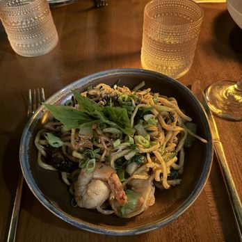 Straits - Honolulu - Garlic noodle with shrimp - Asian Fusion Near Me - Honolulu, Hawaii